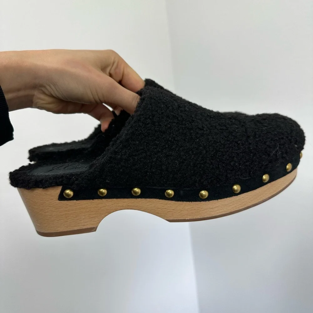 ⛔️SOLD⛔️J. Crew Black Sherpa Wooden Clogs Round Toe Mules Slip ons Size 8.5 - Picture 5 of 9